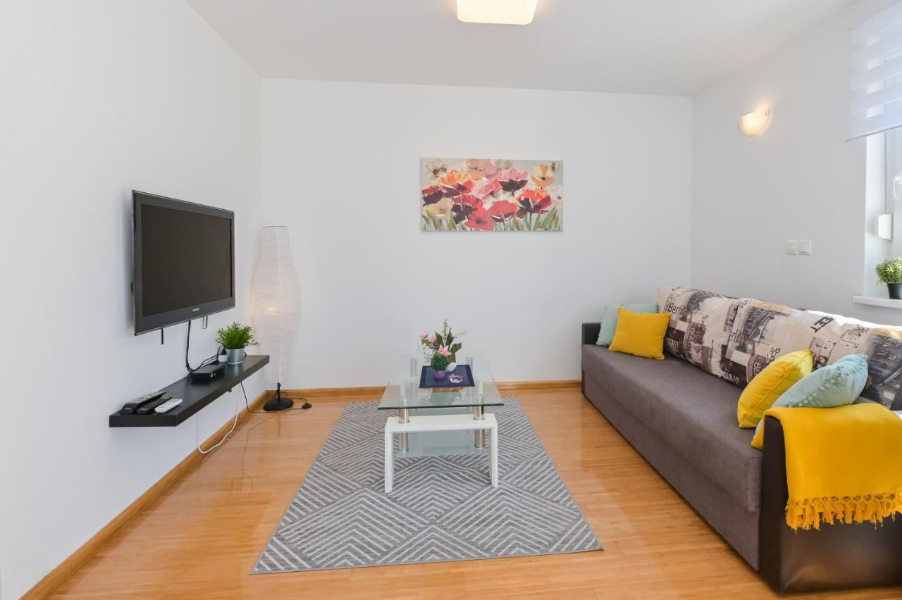 Apartment Funtastic With Private Pool Novalja Eksteriør bilde