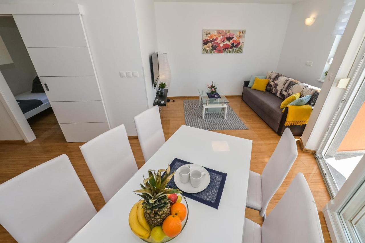 Apartment Funtastic With Private Pool Novalja Eksteriør bilde