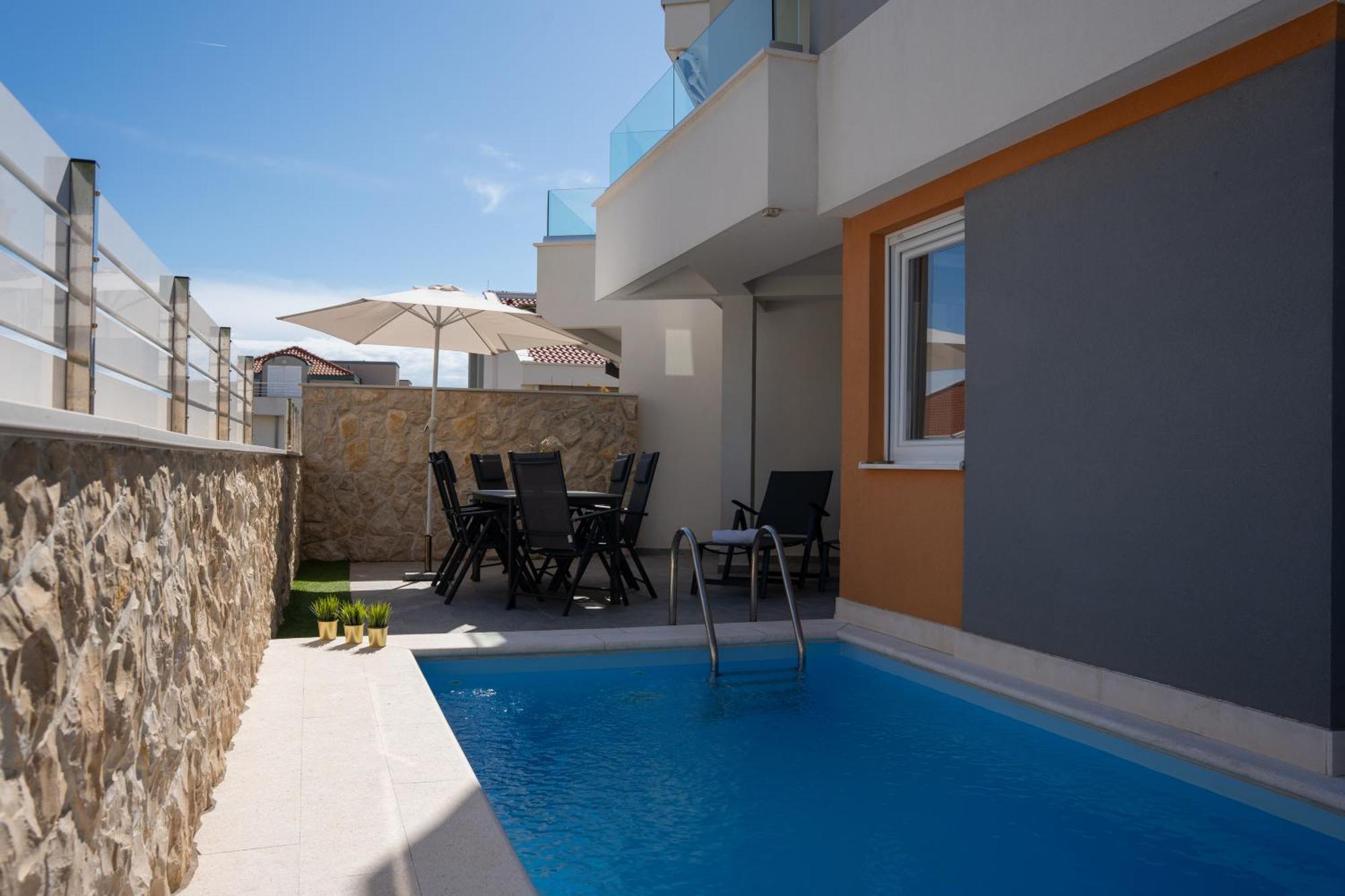 Apartment Funtastic With Private Pool Novalja Eksteriør bilde